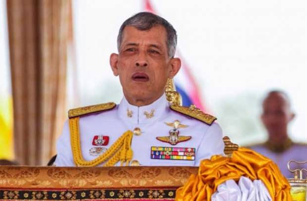 Heboh Aksi Raja Thailand Isolasi Diri di Hotel Mewah Jerman Bareng 20 Selir