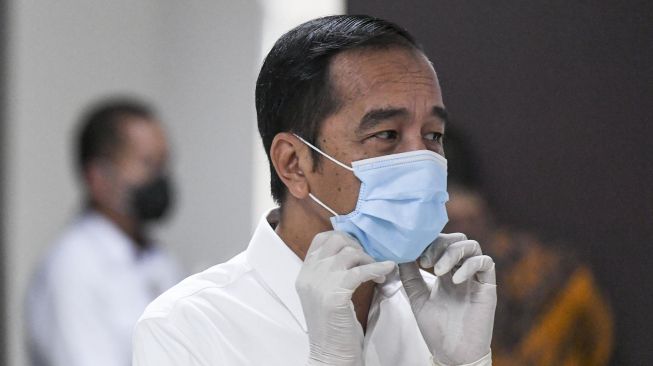 Jokowi Terbitkan PP Pembatasan Sosial: Daerah Jangan Buat Kebijakan Sendiri