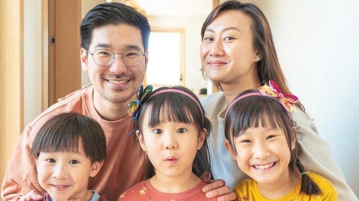 Mengenal Kimbab Family, YouTuber Mojang Bandung dan Oppa Korea Kompak dengan 3 Buah Hati yang Lucu
