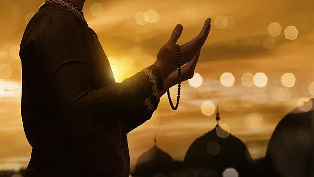 WAJIB TAHU ! Hari Rabu Ini Ada Waktu Mustajab untuk Berdoa antara Dhuhur dan Ashar, Ini Bacaan Doa Lengkapnya
