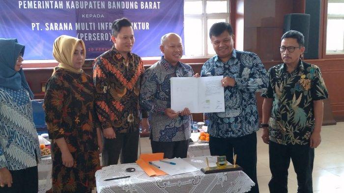 Pemkab Bandung Barat Menunda Peminjaman Uang Rp.285 Miliar Ke PT SMI Akibat Pandemi Virus Corona