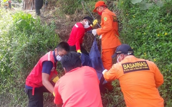 Sebanyak Dua Orang yang Terdiri Bapak dan Anak Hilang Terseret Arus Sungai Merawu Banjarnegara