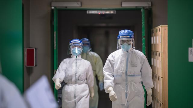 Pakai APD Bekas dan Jas Hujan, 251 Dokter Dinyatakan Positif Virus Corona