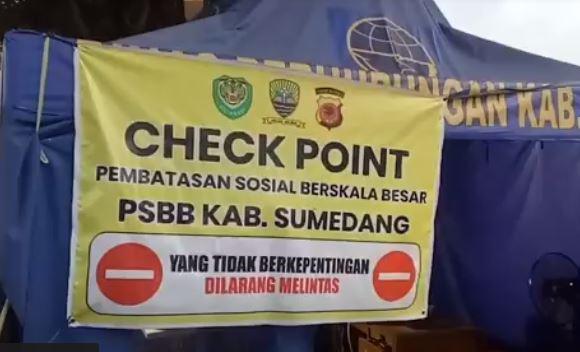 Pengendara Motor Masih Melanggar PSBB di Perbatasan Kabupaten Sumedang Dengan Majalengka, Petugas Kurang Personel