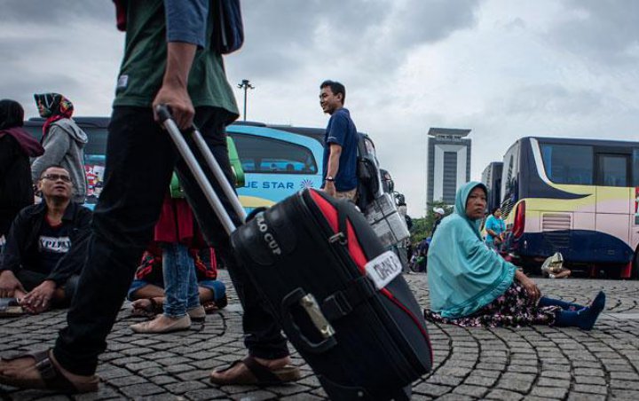 Nekat Mudik, Seluruh Penumpang Travel Jakarta ke Cilacap Positif COVID-19 Hasil Rapid Test