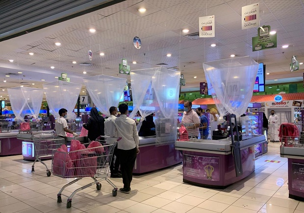 Mal dan Pasar di Arab Saudi Kembali Ramai Saat Lockdown Dilonggarkan