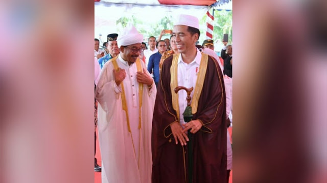 Sekarang, Kecerdikan Presiden Jokowi Disebut Mirip Khalifah Ali Bin Abi Thalib