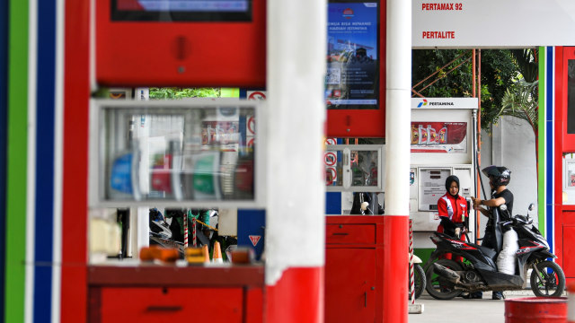 Indonesia Satu-satunya Negara di Asia Tenggara yang Belum Turunkan Harga BBM