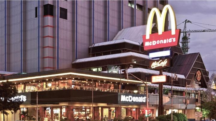 Restoran Cepat Saji  McDonalds yang Pertama di Indonesia (McD Sarinah) Akan Menutup Gerainya ??