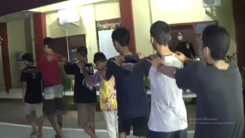 Tujuh Orang Remaja di Makassar Diduga Terlibat Tawuran, Satu Orang Tewas Tertusuk Busur di Leher