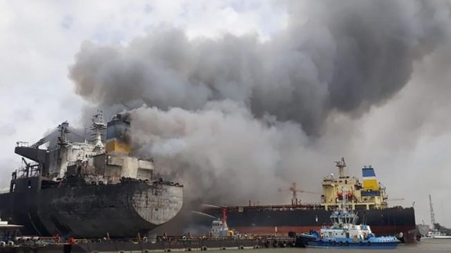 Tiga Sepupu Menjadi Korban Dalam Kebakaran di Kapal Tanker MT Jag Leela di Pelabuhan Belawan, 'Aku Mundur, Mau Diayar Berap pun Aku Gak Mau Kerja Gitu Lagi'