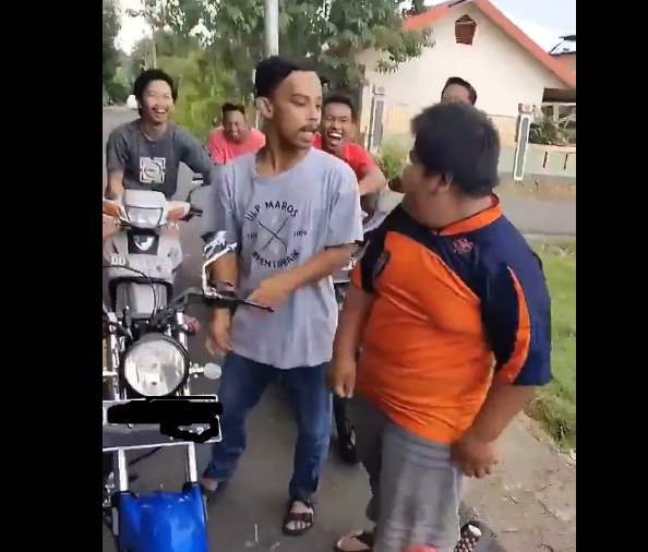VIRAL Membully Seorang Bocah Penjual Jalangkote di Keluran Bonto - Bonto, 8 Pemuda Ditangkap