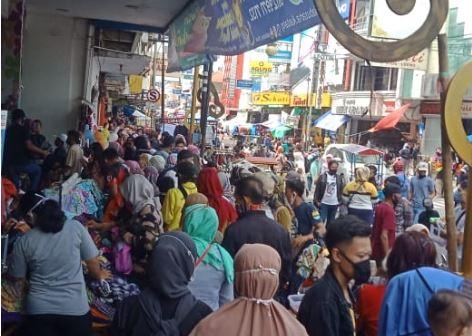 PSBB Jawa Barat Tidak Berjalan Maksimal di Kota Garut, Cerita Ibu Hamil yang Sulit Tembus Kemacetan saat PSBB di Garut
