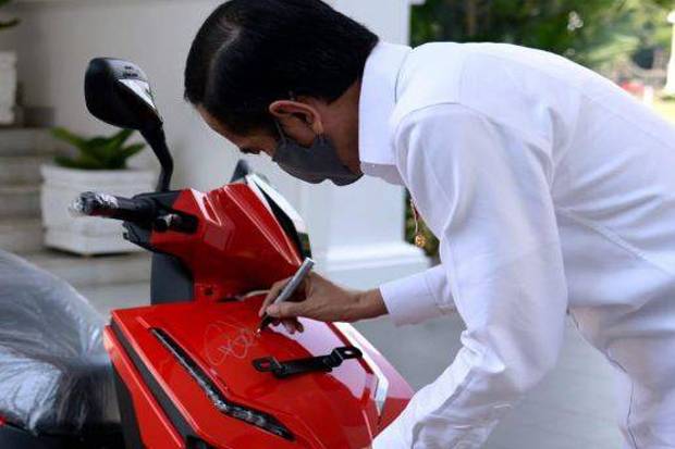 M Nuh Pemenang Lelang Motor Listrik Jokowi Senilai Rp 2,5 M Diperiksa Polisi, Dikira Dapat Hadiah