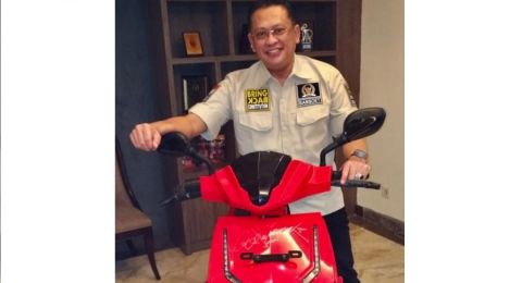 M Nuh Mengira Acara Lelang Motor Listrik Sebagai Undian, Tak Merasa Dirugikan, Ketua MPR Minta Pemenang Lelang Motor Jokowi Dibebaskan