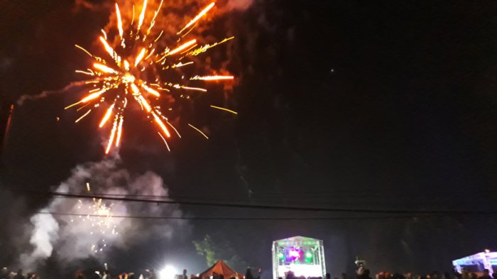 MALAM INI Warga dan Pejabat Pemkot Tegal Pesta Kembang Api, PSBB Berhasil Tak Ada Warga Kena Corona    