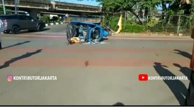 Kecelakaan Maut Bajaj Vs Bus TransJakarta, Penumpang Tewas, Satu Luka-luka