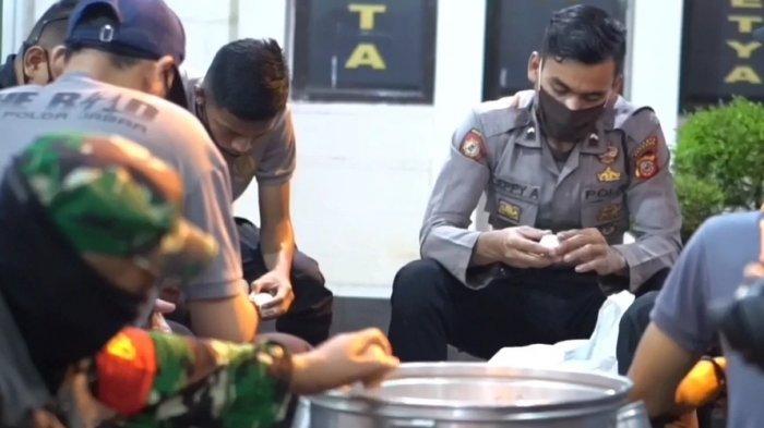 Program 1000 Nasi Bungkus Akan Terus Dilakukan Polresta Bandung hingga Pandemi Covid-19 Berakhir