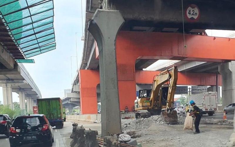 JTT Selaku Pengelola Ruas Jalan Tol Jakarta-Cikampek Akan Melaksanakan Pekerjaan Lanjutan Pembongkaran JPO, Bakal Diberlakukan Buka-Tutup Lajur