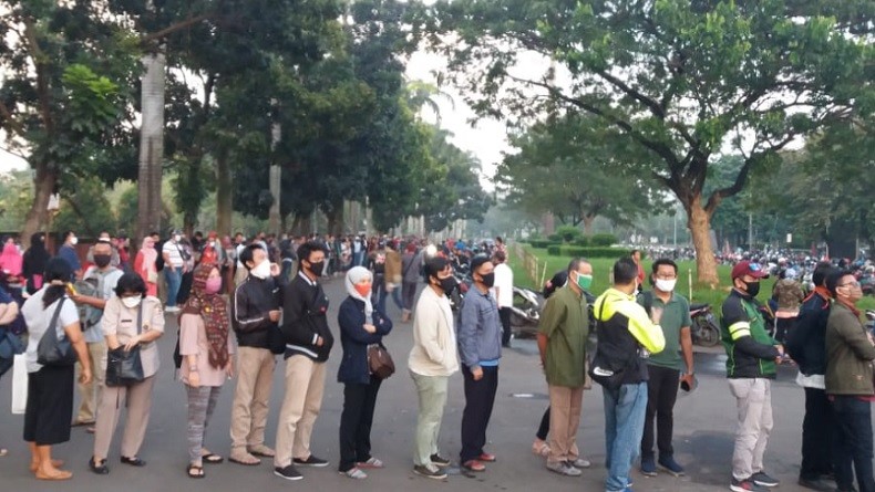 Antrean Permohonan Perpanjangan SIM Terjadi di Sejumlah Tempat di Jakarta, Pemohon Perpanjangan SIM Diminta Kembali Besok
