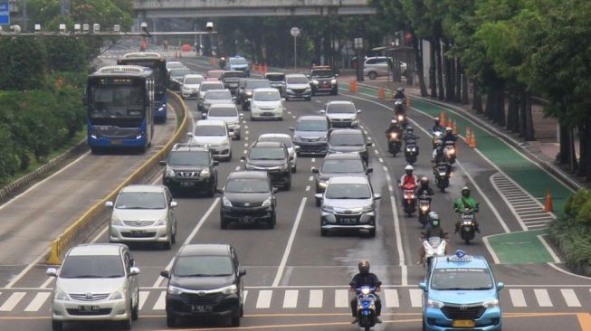 Perkantoran Mulai Beroperasi di Masa PSBB Transisi, 'Jakarta Macet, Banyak Kendaraan Pribadi'
