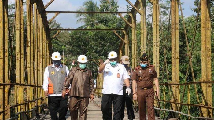 Sudah Sekitar 40 Tahun Lebih Jembatan Cibuni Kabupaten Sukabumi yang Berbatasan Dengan Cianjur Rusak Parah, Akan Diperbaiki ??