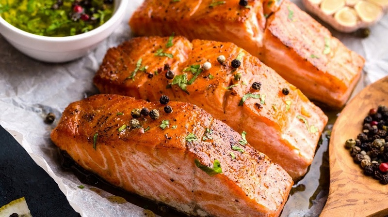 Daging Ikan Salmon Biasa Ditemukan di Masakan - Masakan Jepang, 3 Cara Masak Salmon yang Mudah Dibuat di Rumah
