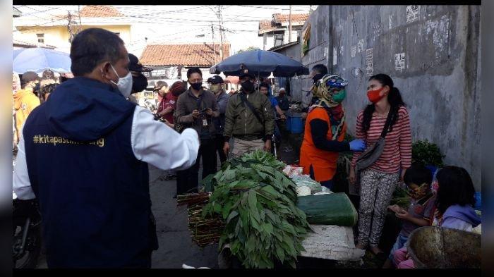 Wali Kota Cimahi Gerebek Pasar di Melong, Pedagang Ketakutan Saat Akan Jalani Rapid Test