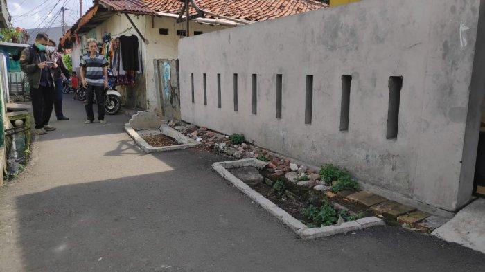 Viral Kuburan di Tengah Gang, Lokasinya Ada di Jakarta Timur