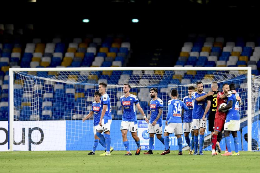Napoli Menang 2-0 Atas Hellas Verona, Jauhi AC Milan di Klasemen Liga Italia  