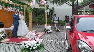 Akibat Pandemi Virus Corona, Resepsi Pernikahan di Cirebon Digelar secara Drive Thru