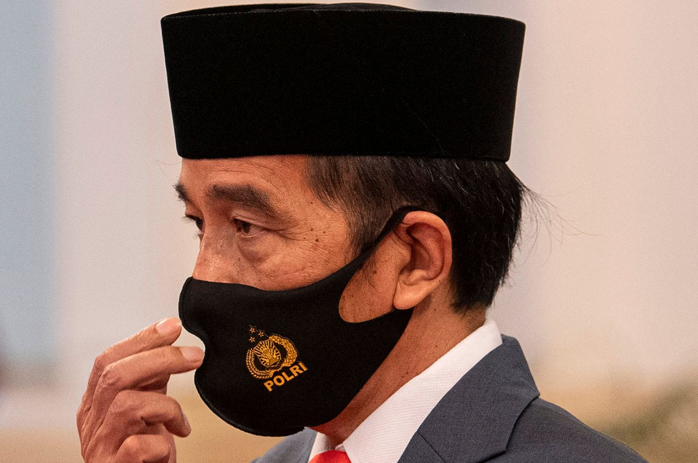 HUT Bhayangkara Ke-74, Indonesia Tidak Boleh Menyerah dari Virus Corona, Jokowi Minta Polri Ajak Masyarakat Disiplin Protokol Kesehatan