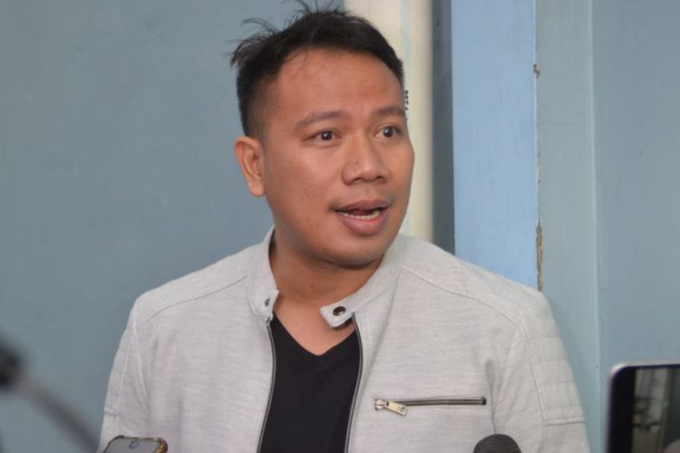 Vicky Prasetyo Dijebloskan ke Rutan, Adik Kecewa: Cuma di Negara Ini Suami Sah Gerebek Istri Ditahan