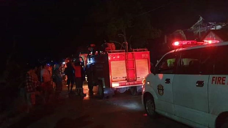 Tiga Rumah Warga di Wilayah Macero Kabupaten Wajo Ludes Dilahap Api, Damkar Turunkan Ambulans