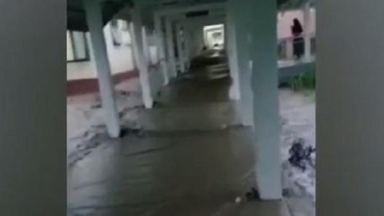 Curah Hujam Tinggi, RSUD Torabelo di Kabupaten Sigi Kebanjiran, Pasien Dirujuk dan Dipindahkan