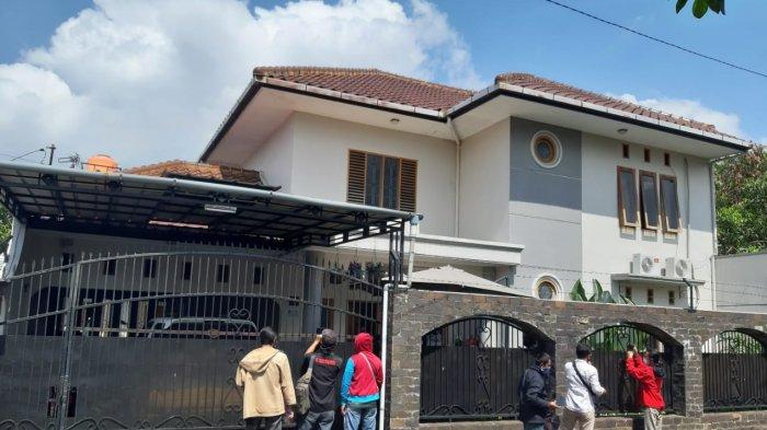 Rumah Mewah Milik Pengusaha di Kota Banjar Digeledah Oleh Penyidik KPK, Terkait Dugaan Korupsi Infrastruktur   