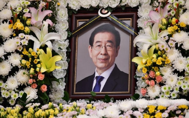Pemerintah Kota Seoul Tetap Menggelar Upacara Pemakaman Bagi Mendiang Wali Kota Seoul, Meski Ada Penolakan dari 500.000 Warga