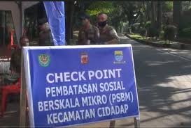 Posko Check Point Berjaga di 3 Titik Menuju Secapa AD Kecamatan Cidadap Kota Bandung