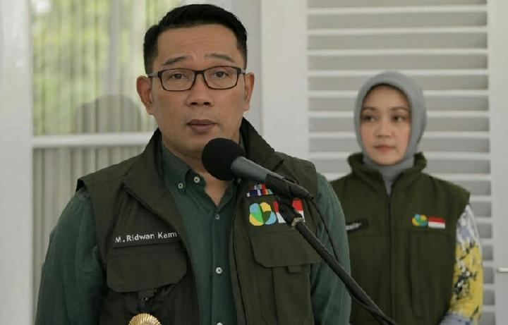 Gubernur Jawa Barat Melaporkan Klaster Secapa AD Kota Bandung Kepada Presiden Jokowi 