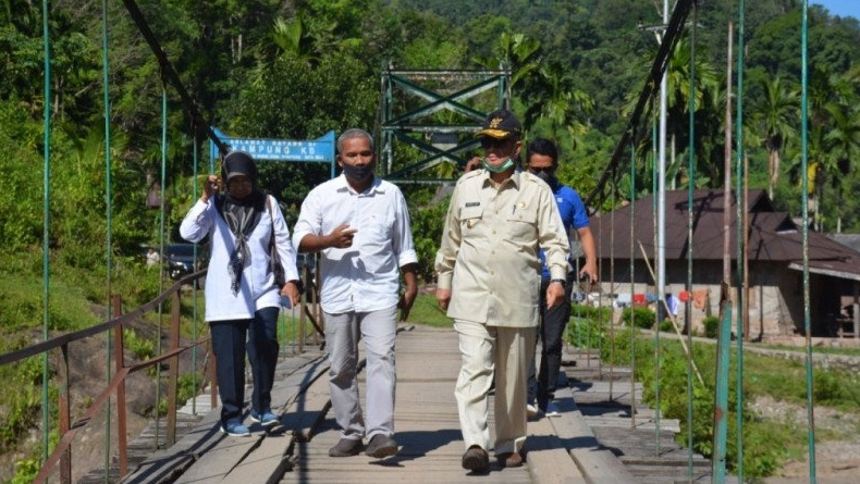 Perbaikan Jalan dan Jembatan di Kabupaten Pesisir Selatan Sumbar Terpaksa Ditunda, ini Alasannya
