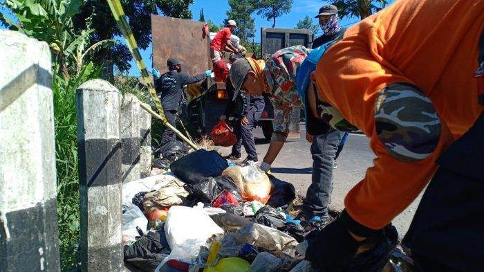 Banyak Sampah Berserakan di Sekitar Lembang KBB, Warga Inisiatif Lakukan Gerakan Pungut Sampah 