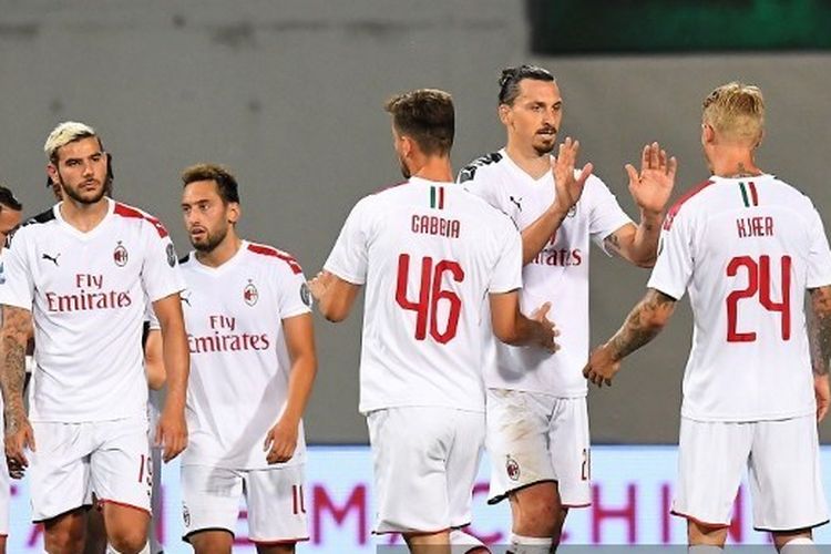 AC Milan Kalahkan Sassuolo, 2 Gol Zlatan Ibrahimovic Bawa AC Milan Tembus Zona Liga Europa