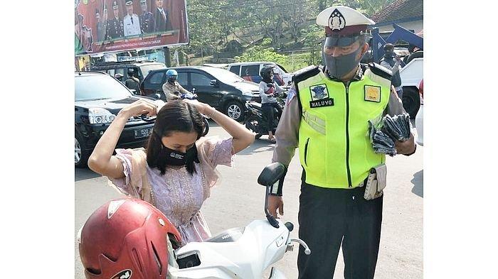 Pemprov Jabar Besok Mulai Menerapkan Sanksi Denda Rp 150 Ribu Bagi yang Tak Pakai Masker, Berlaku Juga di Bandung ??