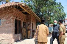 Rumah Sarda 'tukang' Cilok, di Desa Kramatwangi Memprihatinkan