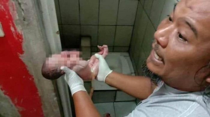 Malangnya Bayi di Indramayu, Meringkuk di Toilet Restoran, Ternyata Ini Ibu yang Meninggalkannya