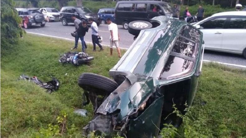 Kecelakaan Maut di Lintas Simalungun-Medan Melibatkan Satu Mobil dan Dua Motor, 1 Tewas 5 Terluka