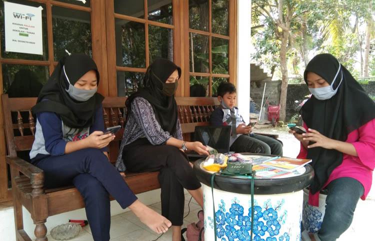 Selama Pandemi Virus Corona, Warga Kulonprogo DIY Sediakan Wifi Gratis untuk Siswa Belajar Online