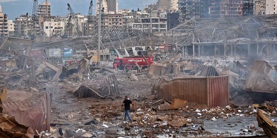 Perdana Menteri Lebanon Menyebut Ledakan Besar di Beirut Disebabkan 2.750 Ton Bahan Peledak