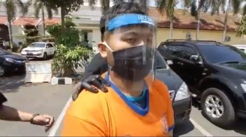 Tersangka Fetish Kain Jarik di Surabaya Ancam Bunuh Diri jika Korban Menolak Lakukan Permintaan