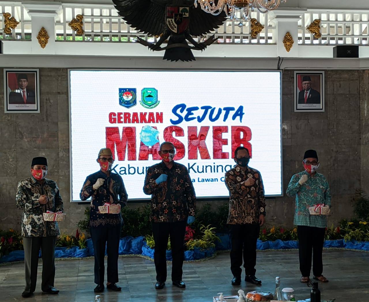 Mendagri Tito : Launching Gerakan Sejuta Masker Di Kuningan
